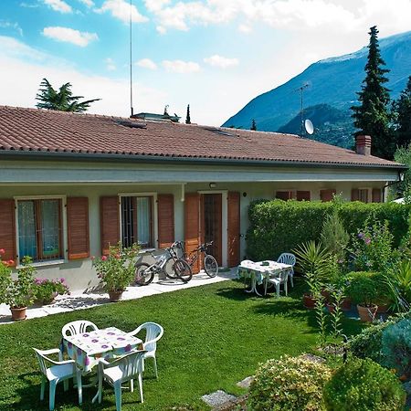 Casa Facchinetti Yellow Apartment Malcesine Extérieur photo